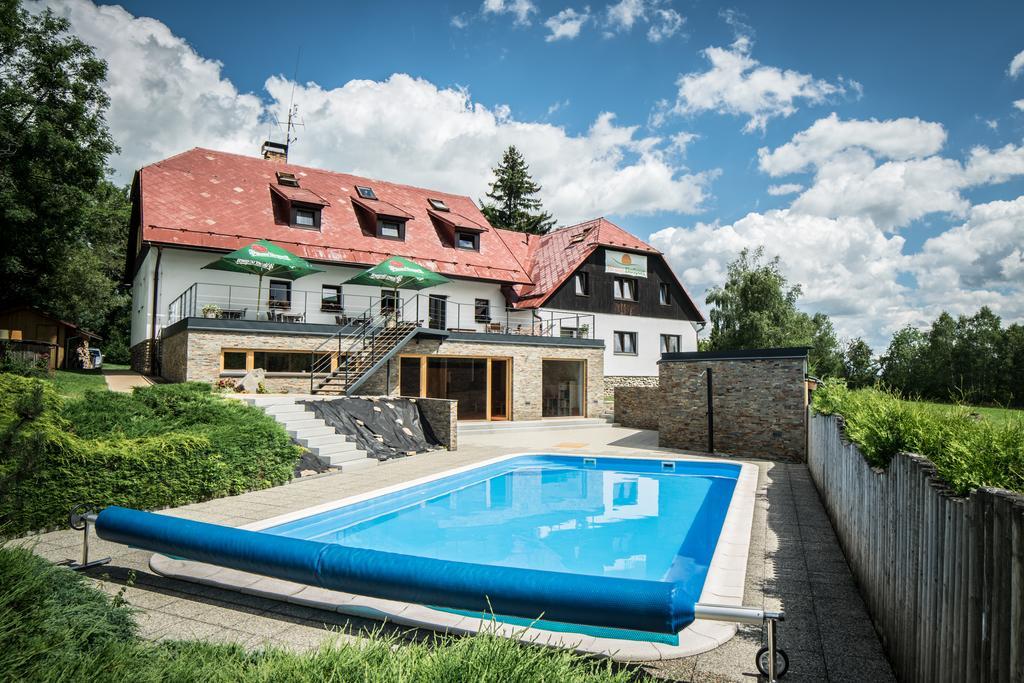 Hotel Penzion Ekosport Stachy Esterno foto